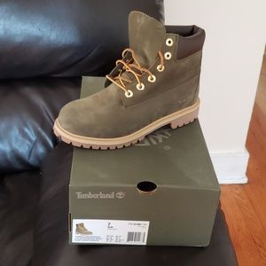 Timberland 6" waterproof boot *Never been worn*